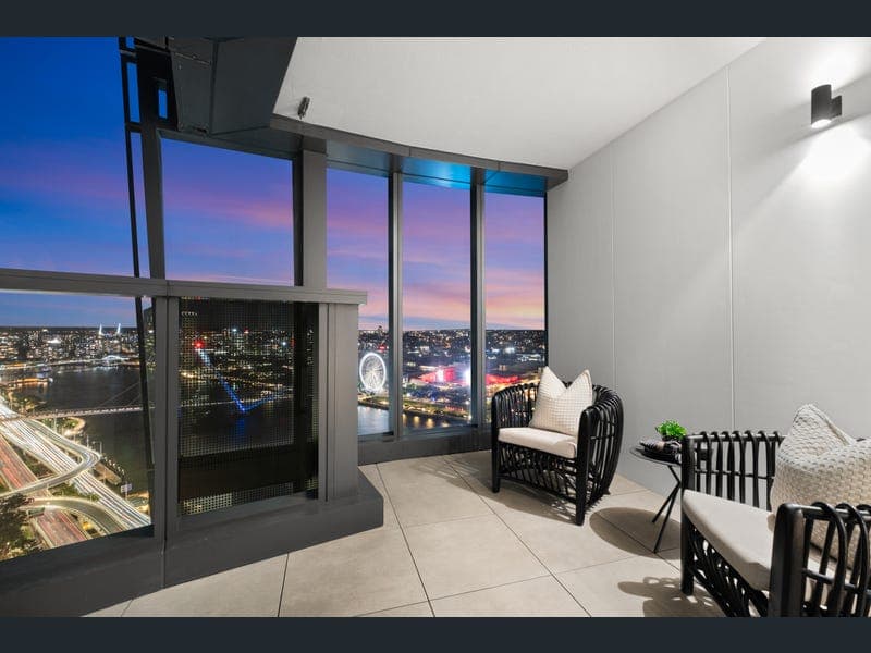 2405/8 Adelaide Street, Brisbane City — photo 1 of 5