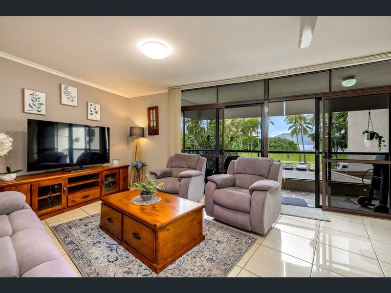 8/281-283 Esplanade, Cairns North — photo 1 of 5