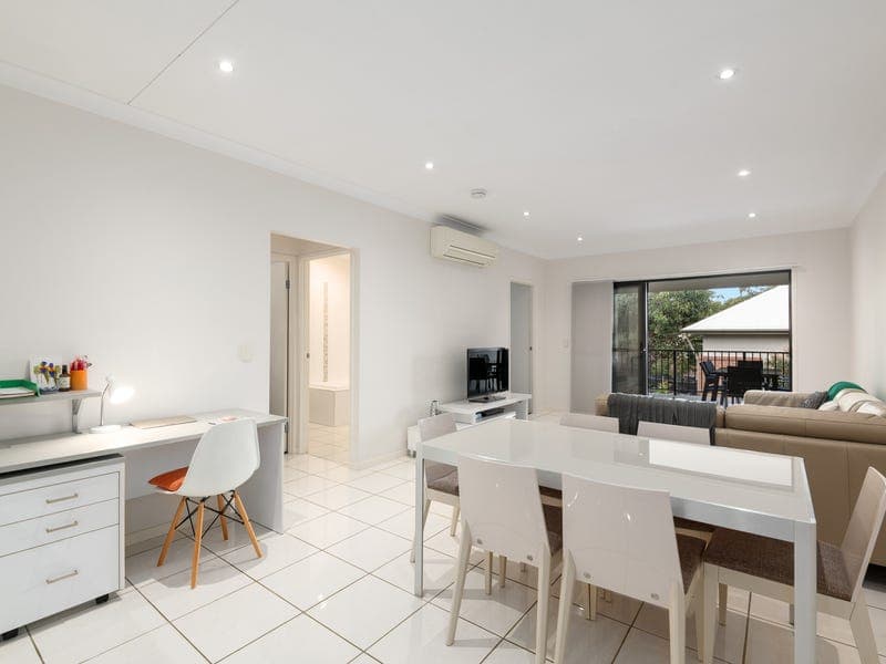 Unit 4/63 Gustavson Street, Annerley — photo 1 of 5
