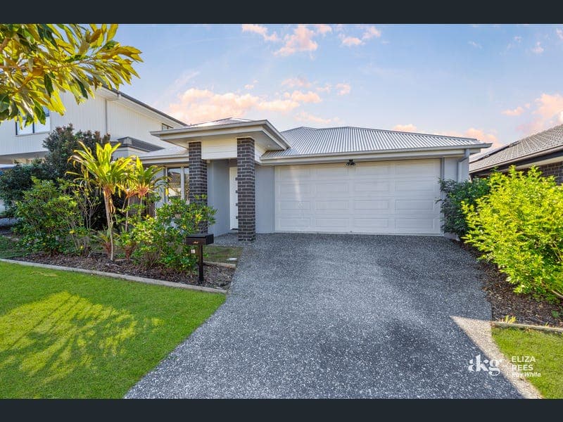 19 Myrtle Road, Greenbank — photo 1 of 5