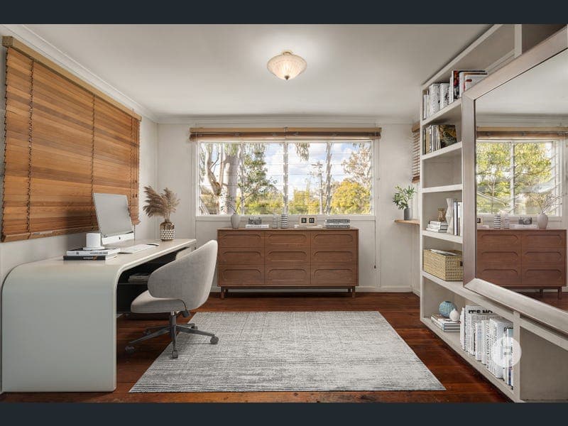 24 Outlook Crescent, Bardon — photo 1 of 5