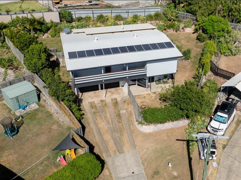 4 Fir Court, Kin Kora — photo 1 of 5