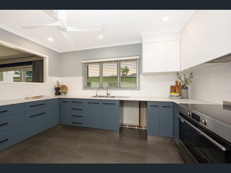 8 Andrew Crescent, Condon — photo 1 of 5