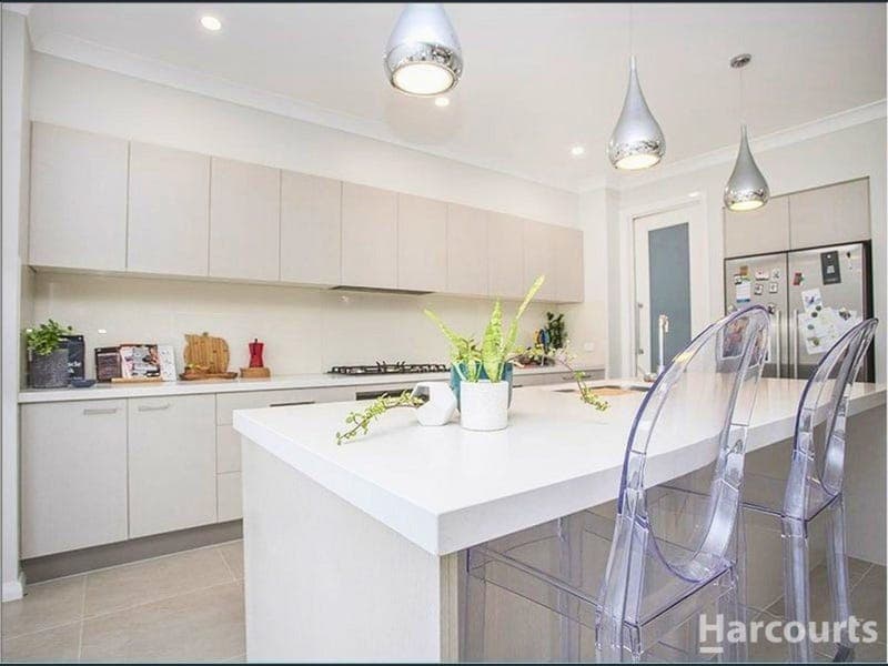 18 Sueby Close, Carseldine — photo 1 of 5