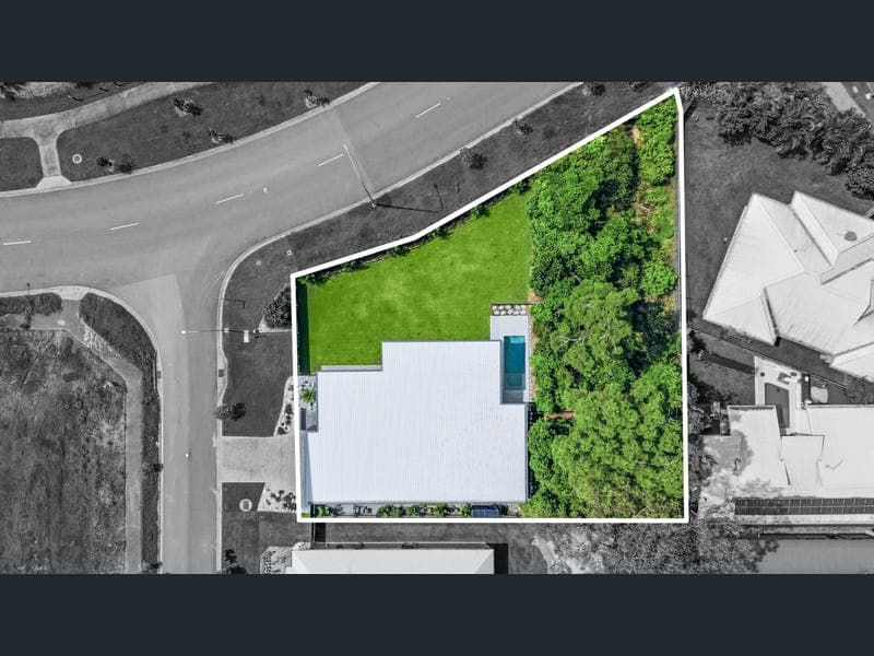 1 Barrier Drive, Kewarra Beach — photo 1 of 5