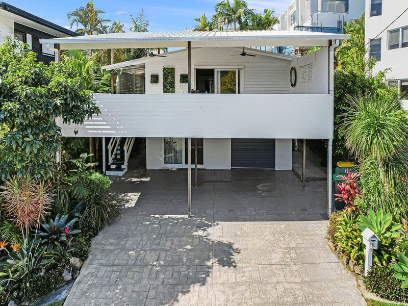 14 Edward Street, Alexandra Headland — photo 1 of 5