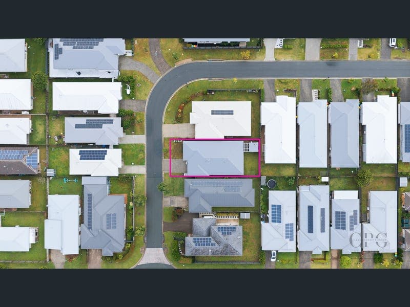 6 Georgia Street, Caboolture South — photo 1 of 5