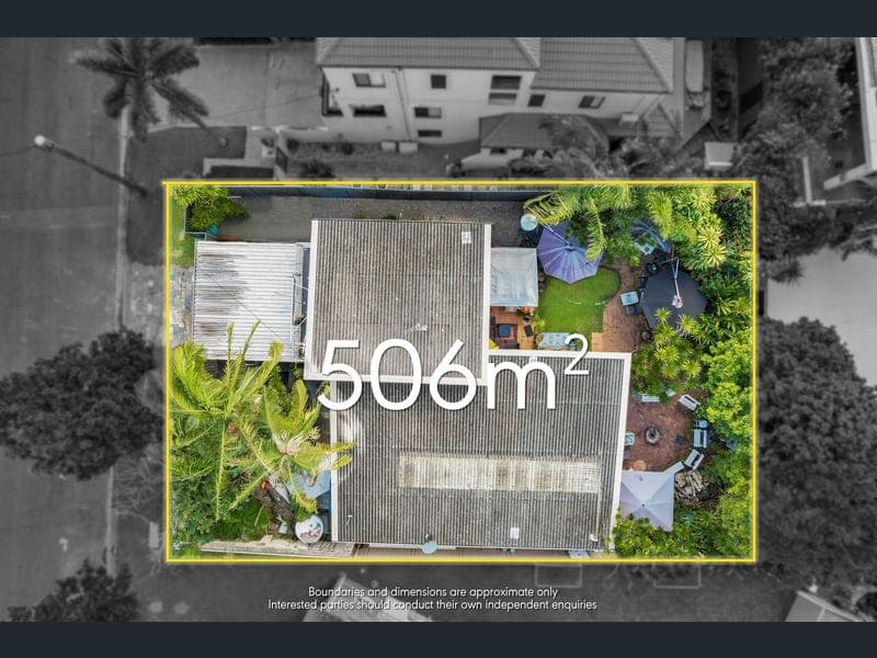 41 Sunset Boulevard, Surfers Paradise — photo 1 of 5