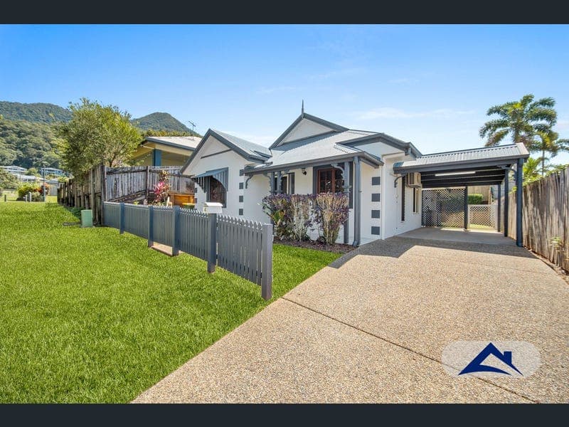 4 Teak Court, Mount Sheridan — photo 1 of 5