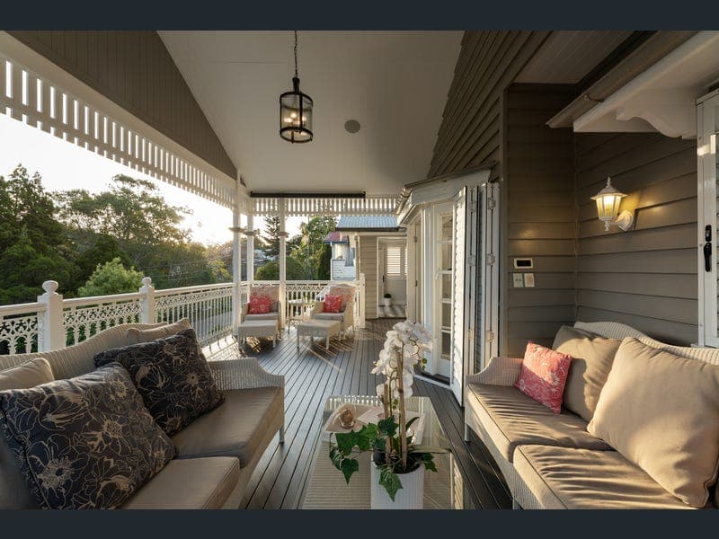 21 Warmington Road, Ashgrove — photo 1 of 5