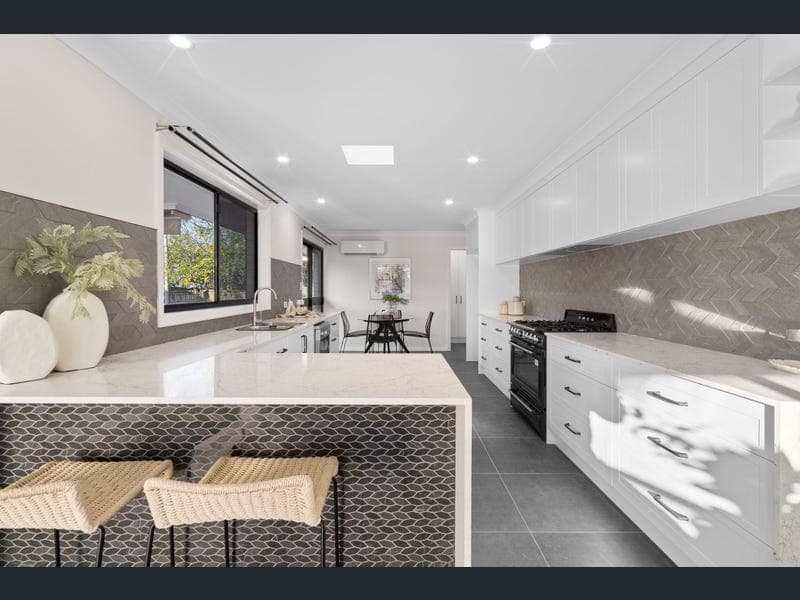 35 Maribor Street, Westlake — photo 1 of 5