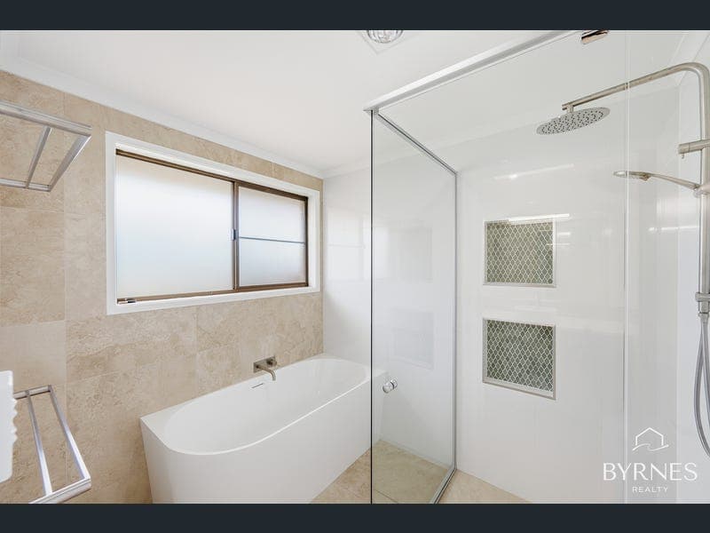8 McIver Road, Clinton — photo 1 of 5