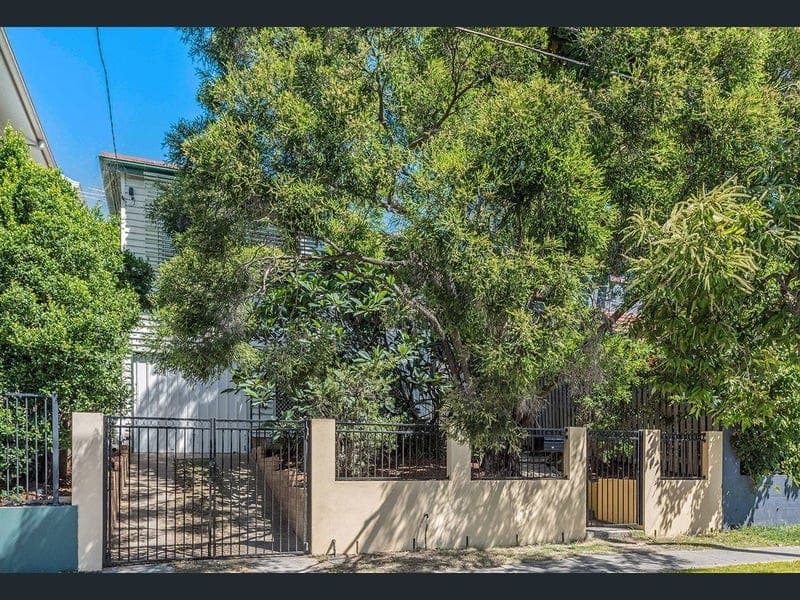 35 Brentnall Street, Norman Park — photo 1 of 5