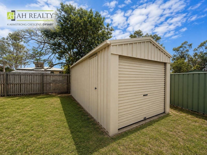 4 Armstrong Crescent, Dysart — photo 1 of 5