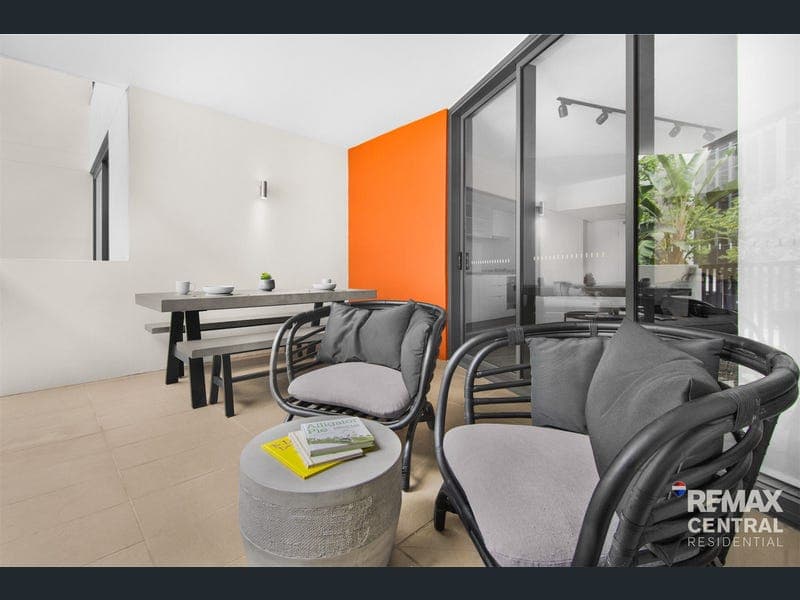 Level 1/40 Merivale Street, South Brisbane — photo 1 of 5