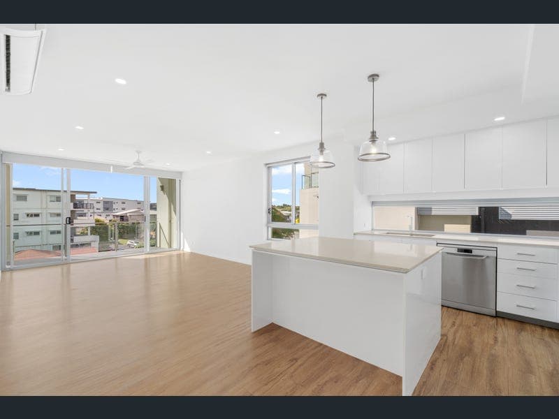 401/3 Gallagher Terrace, Kedron — photo 1 of 5