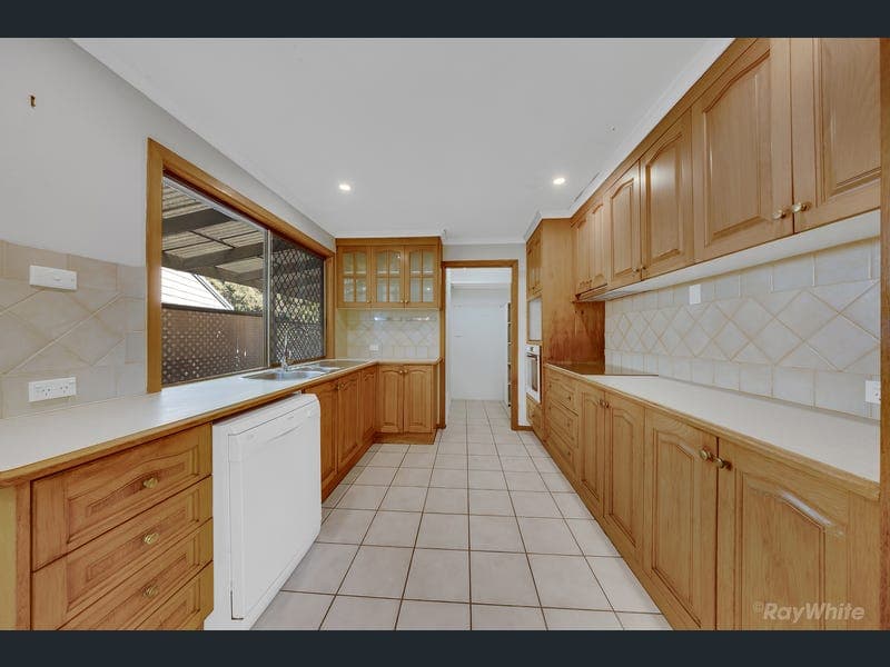 21 Grevillea Crescent, Kin Kora — photo 1 of 5