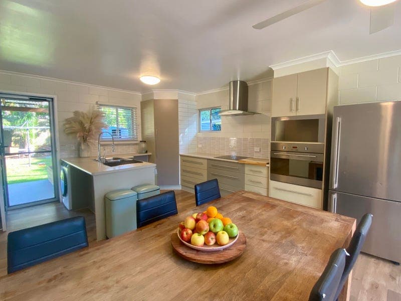 3 Olive Court, Nambour — photo 1 of 5