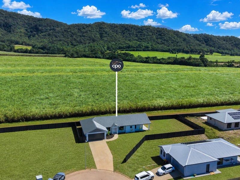 12 Barracks Close, Gordonvale — photo 1 of 5