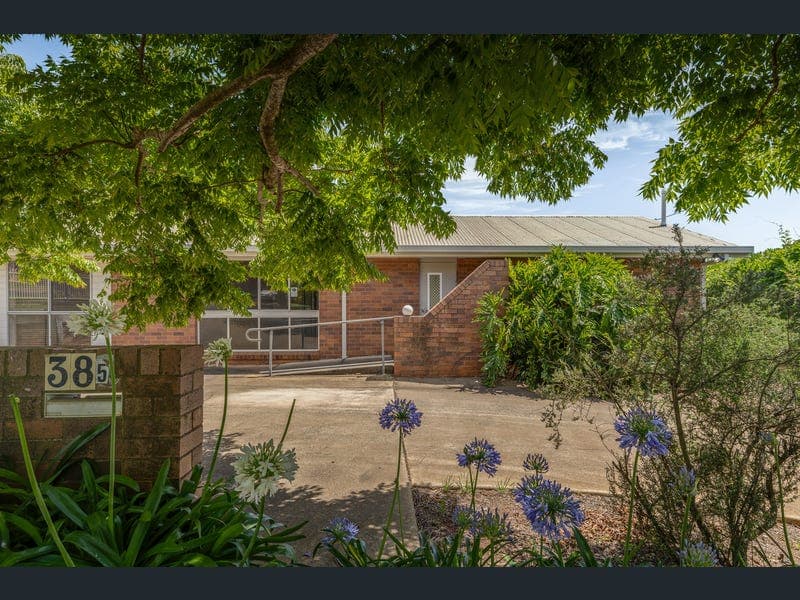 385 Alderley Street, South Toowoomba — photo 1 of 5