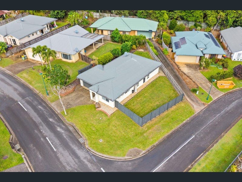 51 West Parkridge Drive, Brinsmead — photo 1 of 5