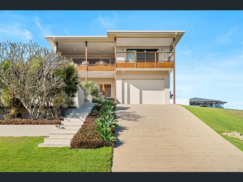 16 Sailaway Drive, Eimeo — photo 1 of 5
