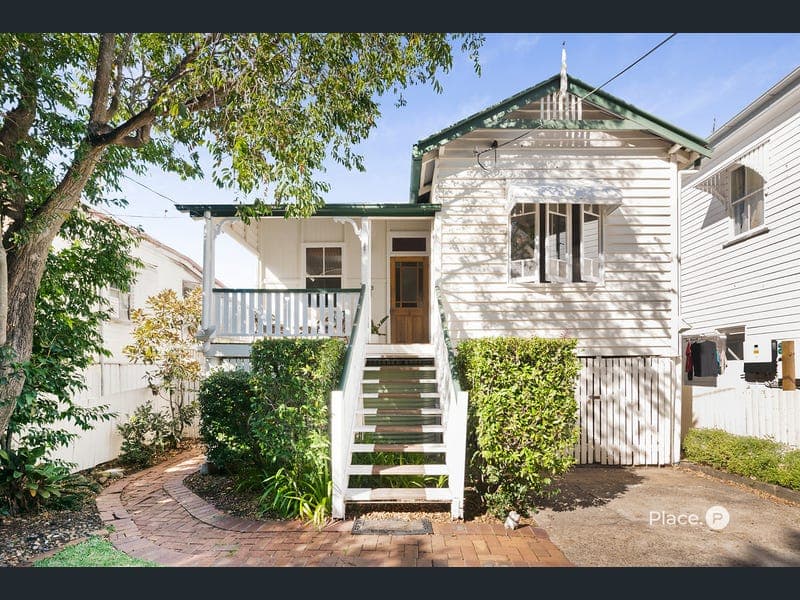 1287 Stanley Street East, Norman Park — photo 1 of 5