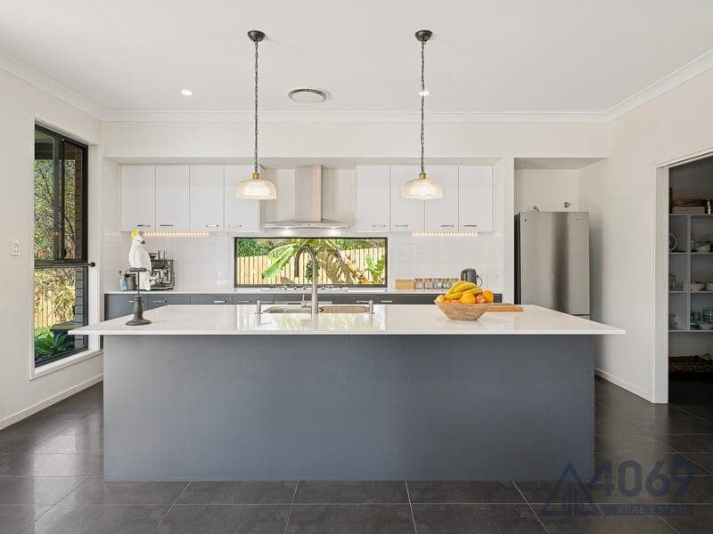 165 Kangaroo Gully Road, Bellbowrie — photo 1 of 5