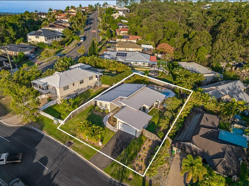 11 Rimatara Rise, Pacific Pines — photo 1 of 5