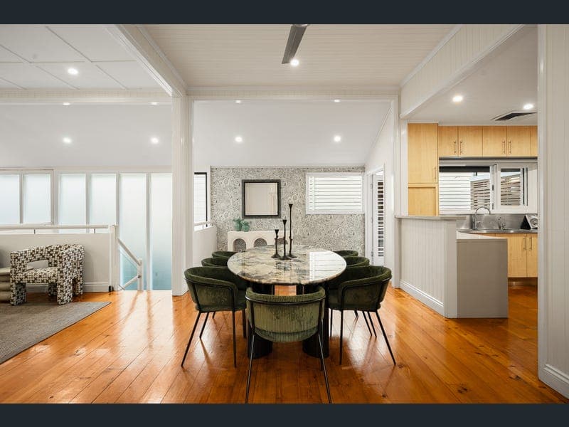 95 Reeve Street, Clayfield — photo 1 of 5