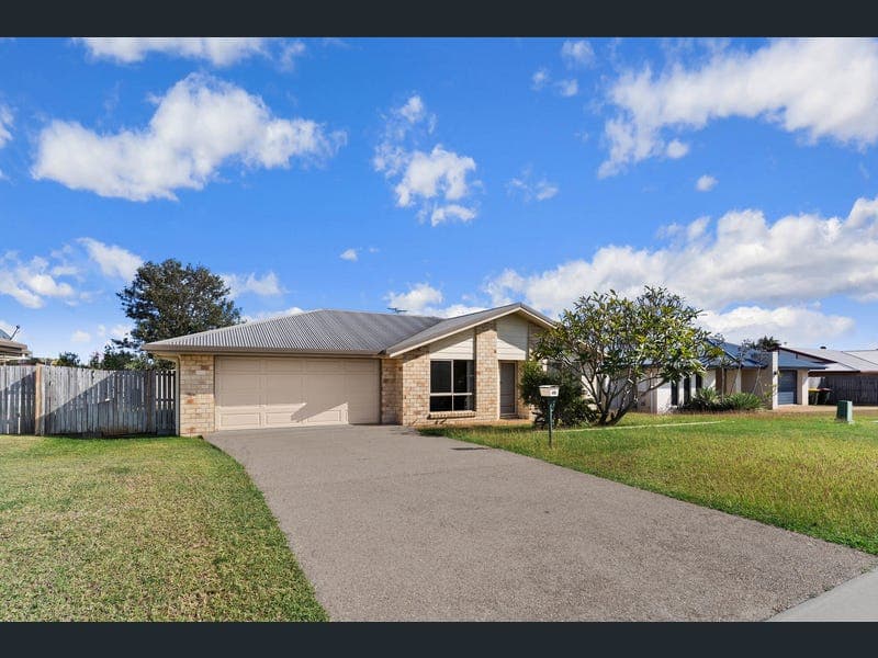 54 Bronco Crescent, Gracemere — photo 1 of 5