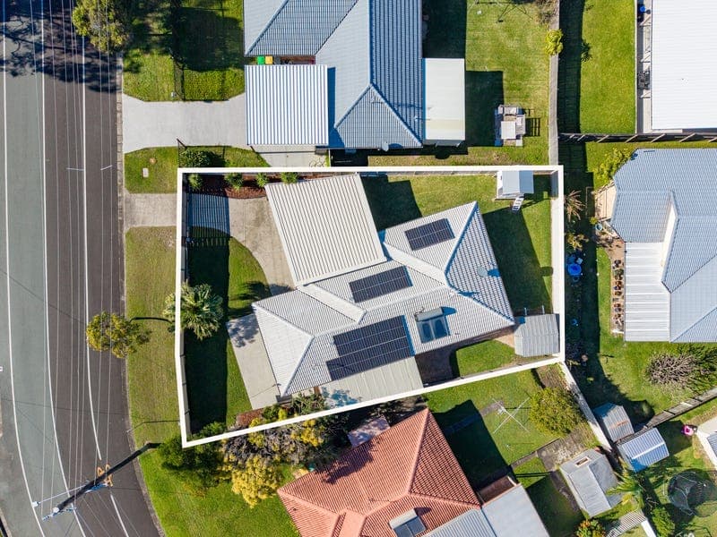24 Kalana Road, Aroona — photo 1 of 5