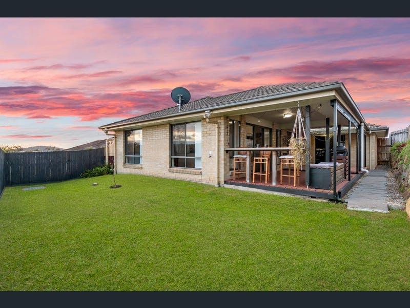 6 Nickel Street, Pimpama — photo 1 of 5