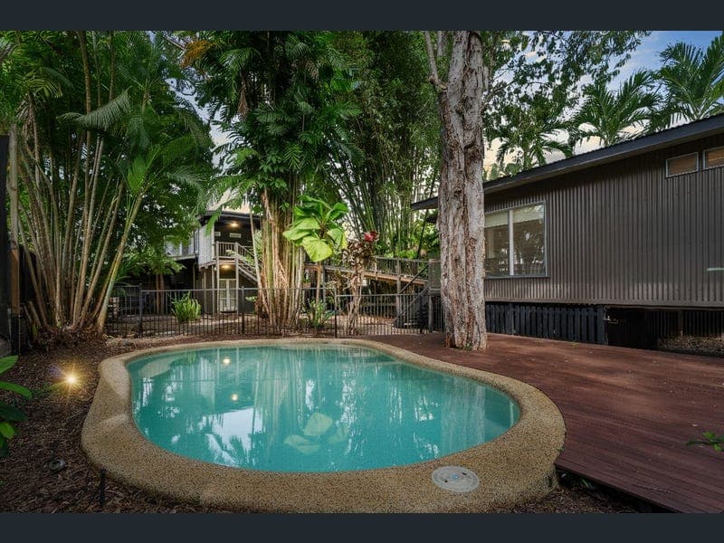 41 Marshall Street, Machans Beach — photo 1 of 5