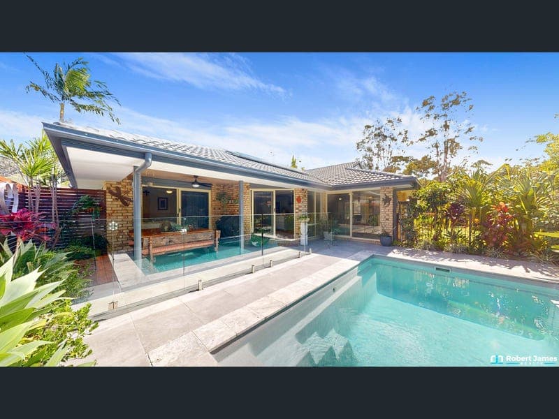 1 Feathertail Court, Tewantin — photo 1 of 5