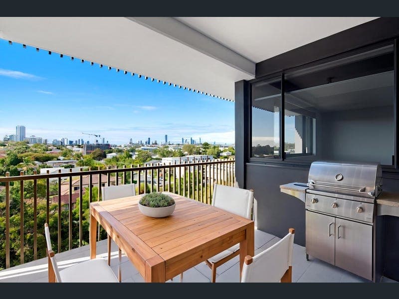 503/135 Eugaree Street, Southport — photo 1 of 5