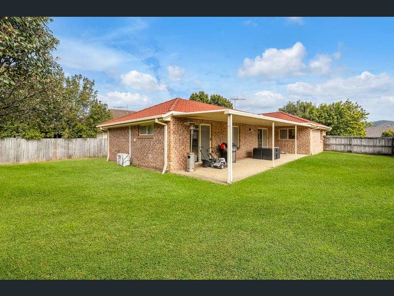 4 Mocha Way, Pimpama — photo 1 of 5