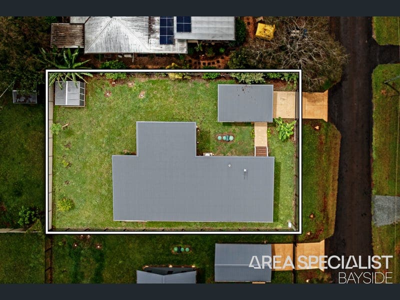 3 Conran Street, Macleay Island — photo 1 of 5