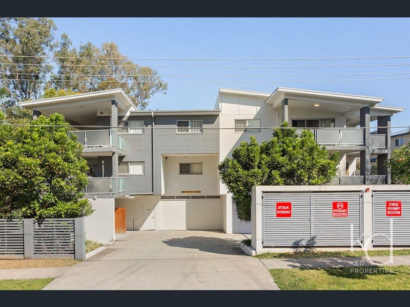 10/10 Dunkirk Street, Gaythorne — photo 1 of 5