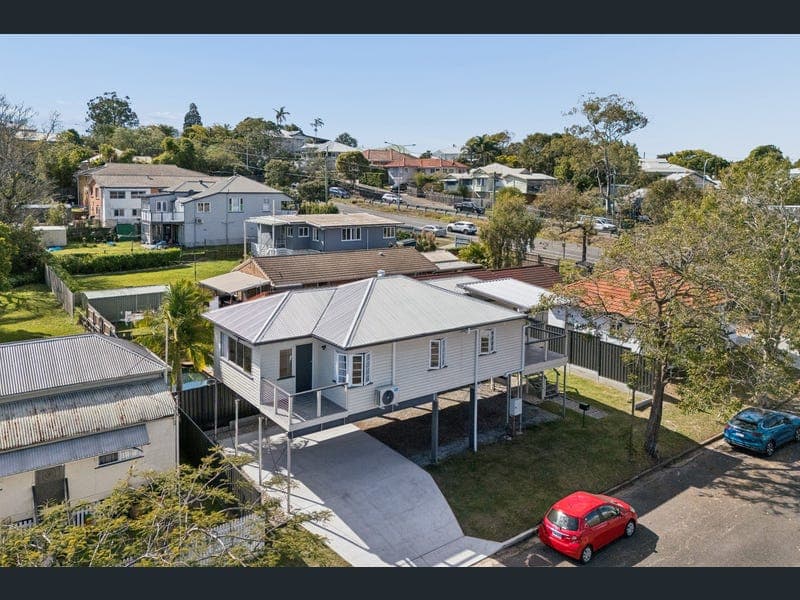 7 Julia Street, Wavell Heights — photo 1 of 5