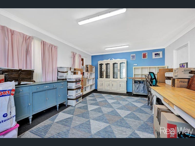 6 Gray Avenue, Bundaberg South — photo 1 of 5