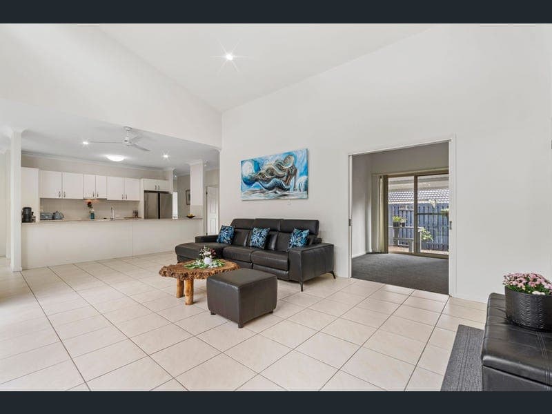 6 Lawson Street, Upper Coomera — photo 1 of 5