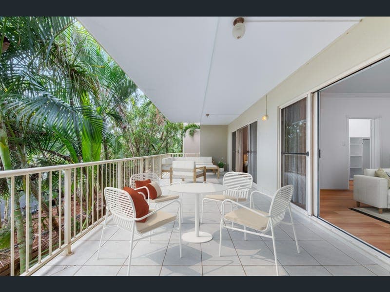 42/21 Shute Harbour Road, Cannonvale — photo 1 of 5