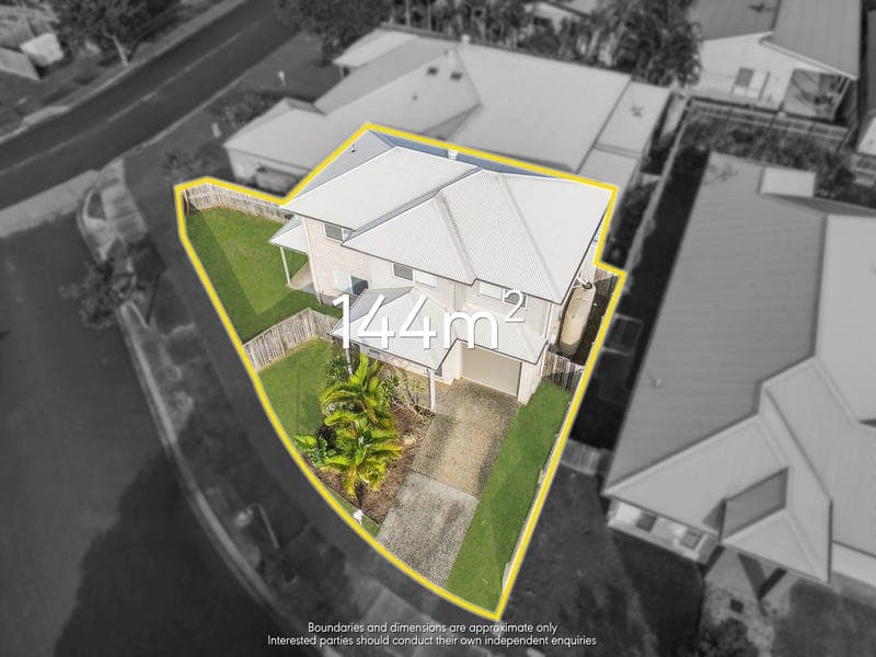 3/2 Hopman Way, Springfield Lakes — photo 1 of 5