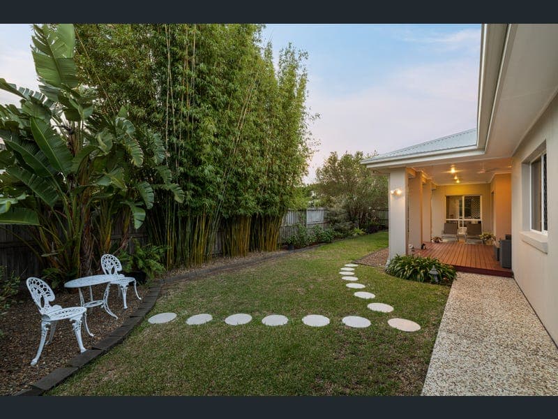 5 Bellbird Drive, Bellbird Park — photo 1 of 5