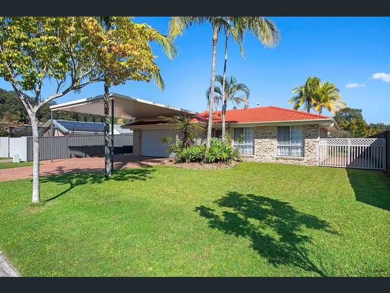 12 Gilchrist Drive, Currumbin Waters — photo 1 of 5
