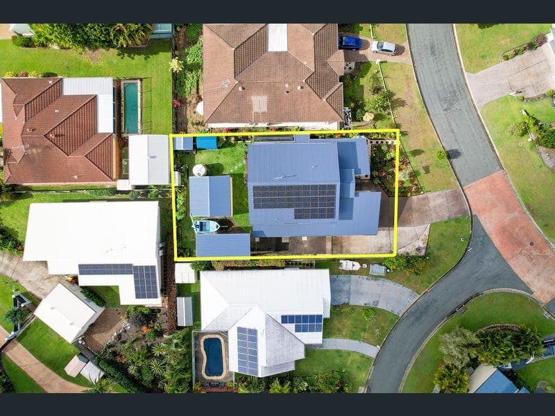 23 Banksia Avenue, Tin Can Bay — photo 1 of 5