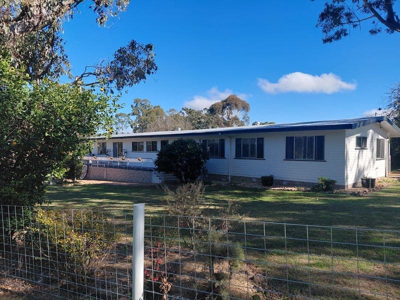 97 Glengallan Road, Warwick — photo 1 of 5