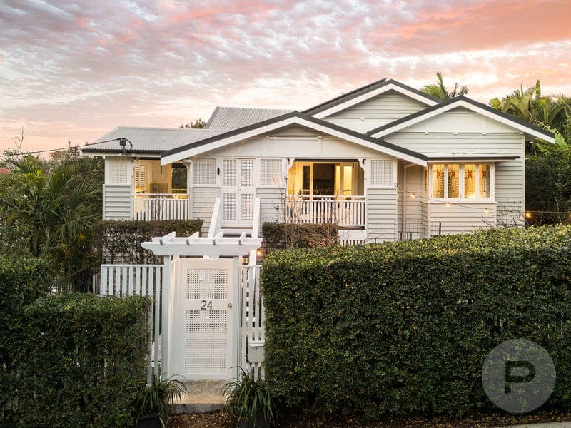 24 Challinor Street, Auchenflower — photo 1 of 5