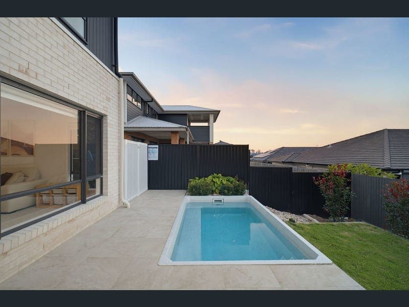 17 Berrima Street, Regents Park — photo 1 of 5